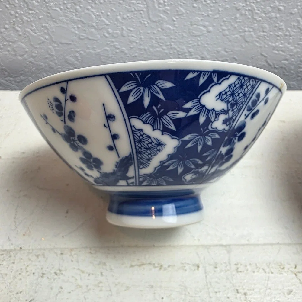Unbranded blue white